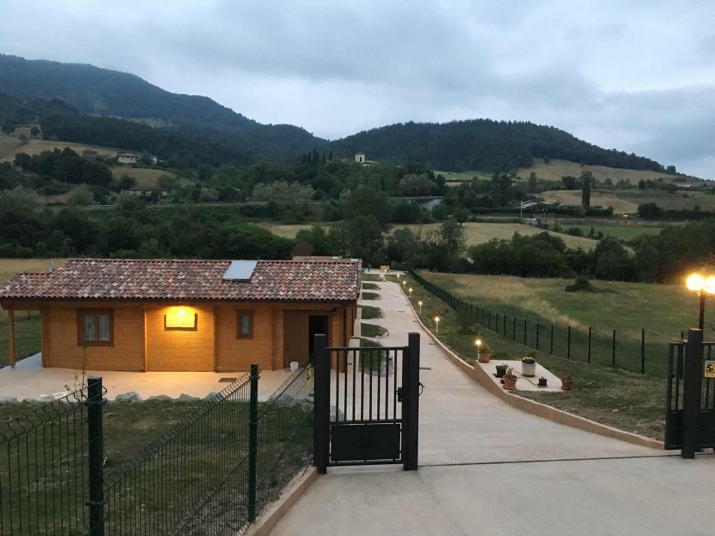Satia Berri Villa Llanteno Luaran gambar