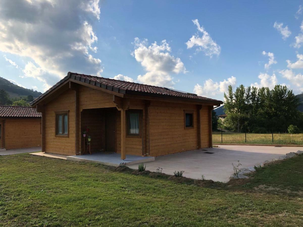 Satia Berri Villa Llanteno Luaran gambar